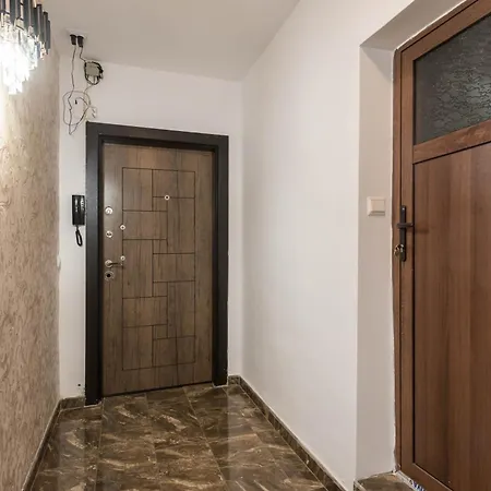 Marsel With 2 Bedrooms 아파트