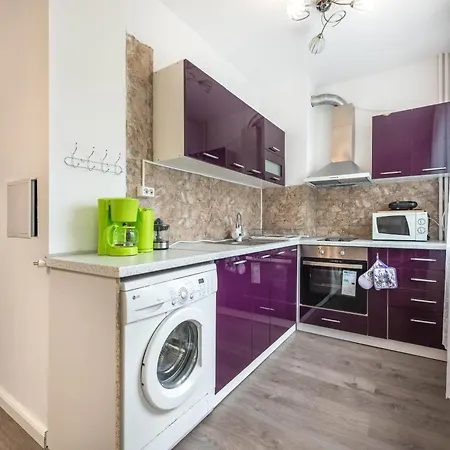 아파트 Marsel With 2 Bedrooms