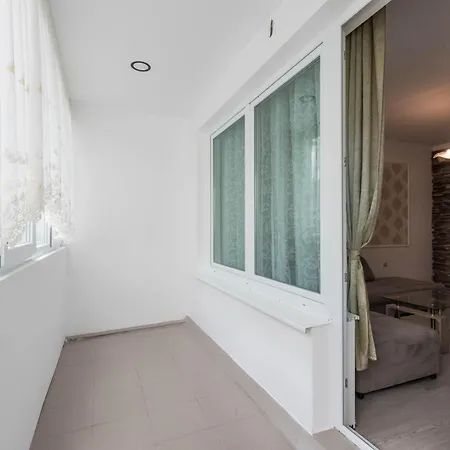 Marsel With 2 Bedrooms Varna